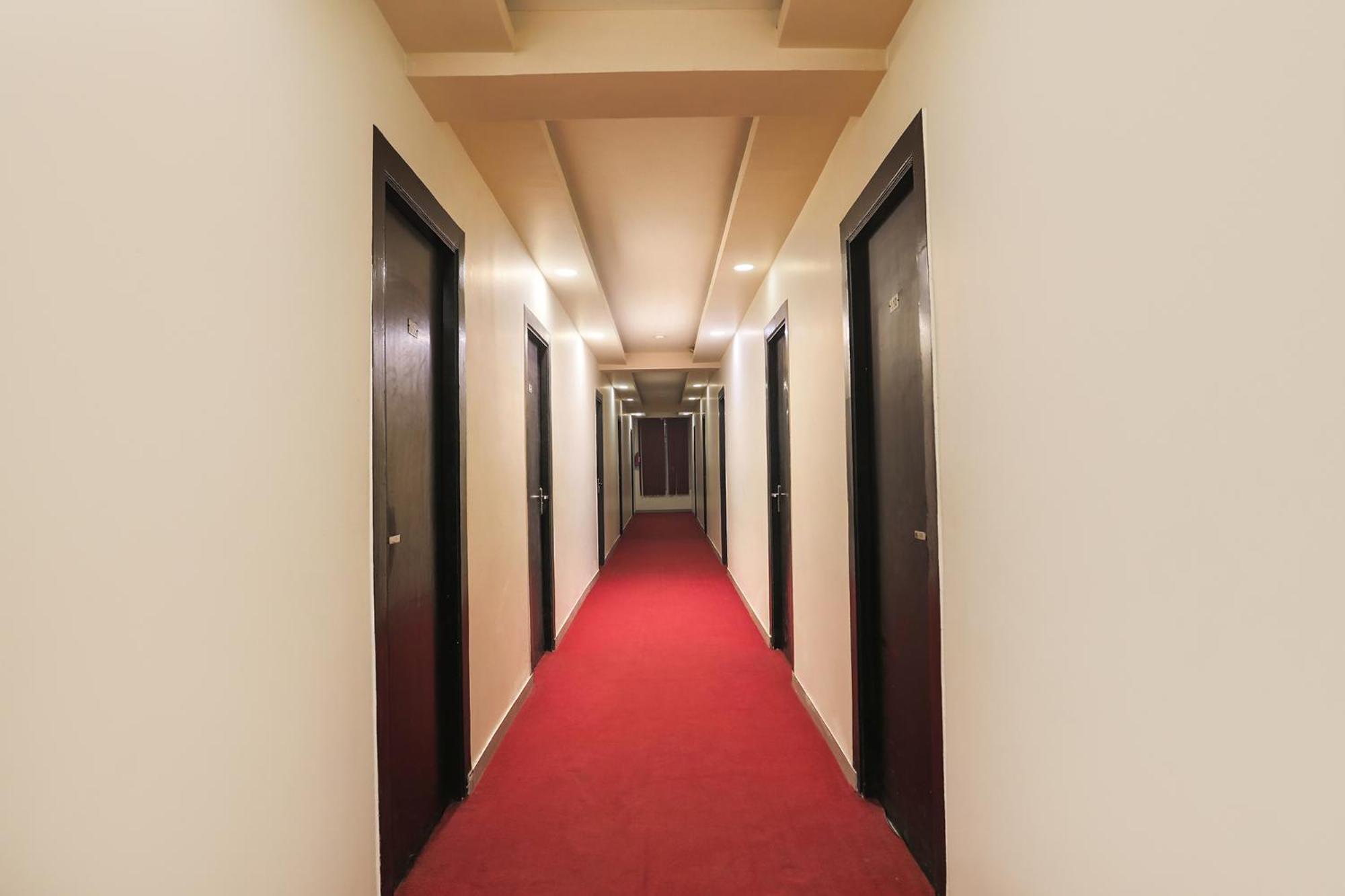 คอลเลคชั่น โอ 50024 วสุนธรา โคโลนี 40คีย์ Hotel กาเซียบัด ภายนอก รูปภาพ
