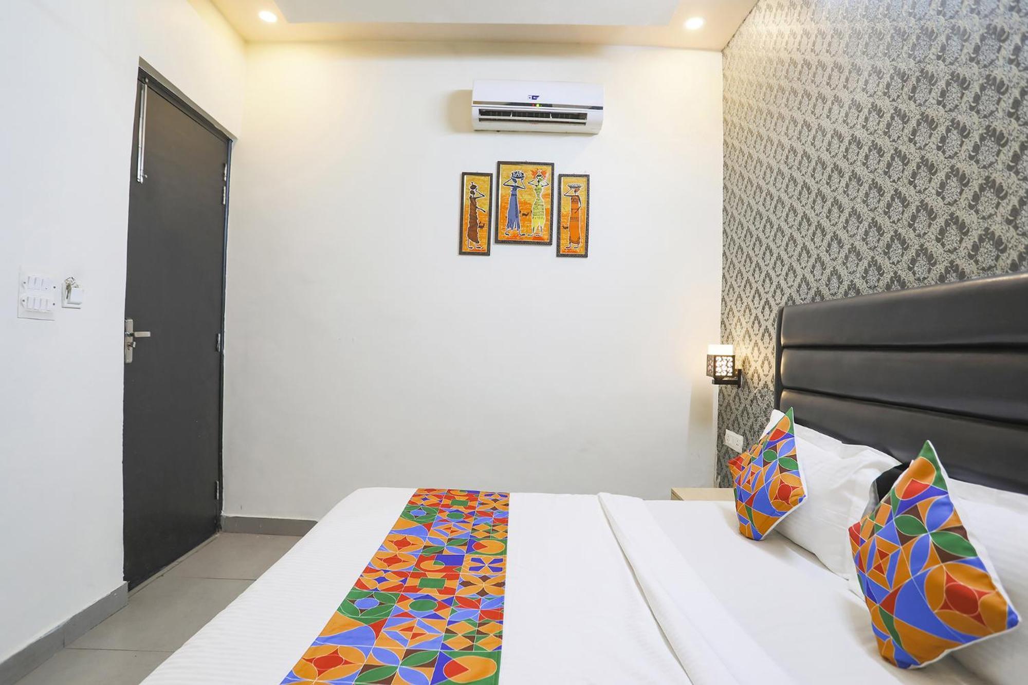 คอลเลคชั่น โอ 50024 วสุนธรา โคโลนี 40คีย์ Hotel กาเซียบัด ภายนอก รูปภาพ