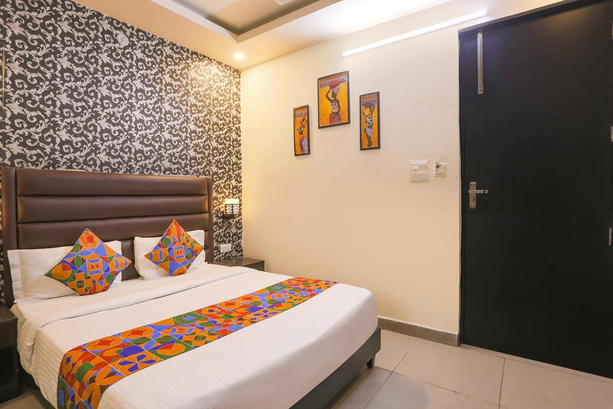 คอลเลคชั่น โอ 50024 วสุนธรา โคโลนี 40คีย์ Hotel กาเซียบัด ภายนอก รูปภาพ