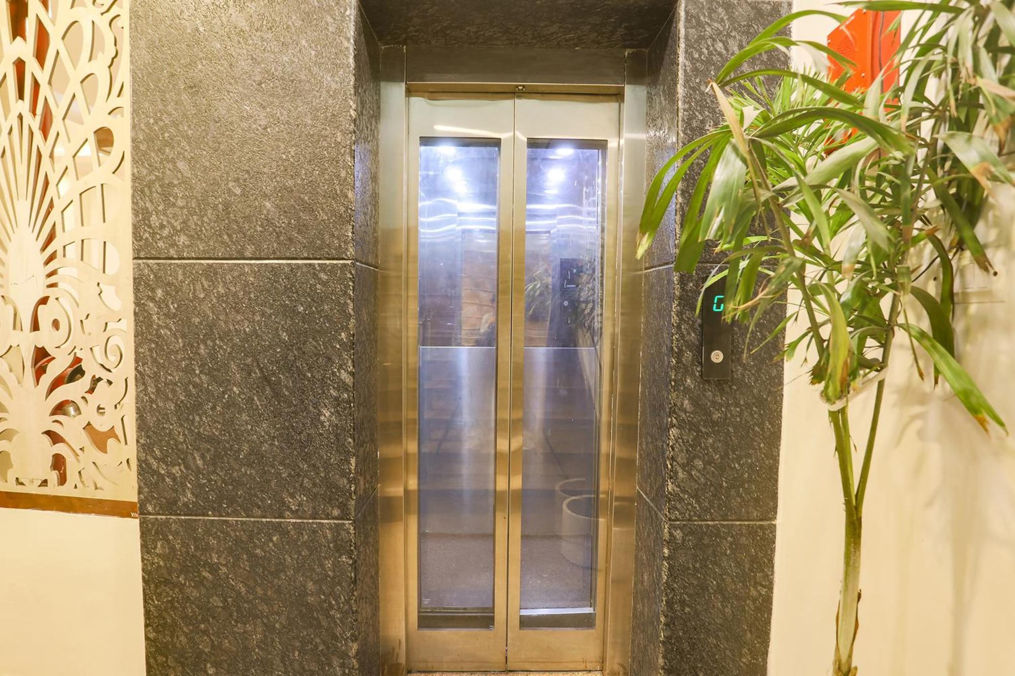 คอลเลคชั่น โอ 50024 วสุนธรา โคโลนี 40คีย์ Hotel กาเซียบัด ภายนอก รูปภาพ